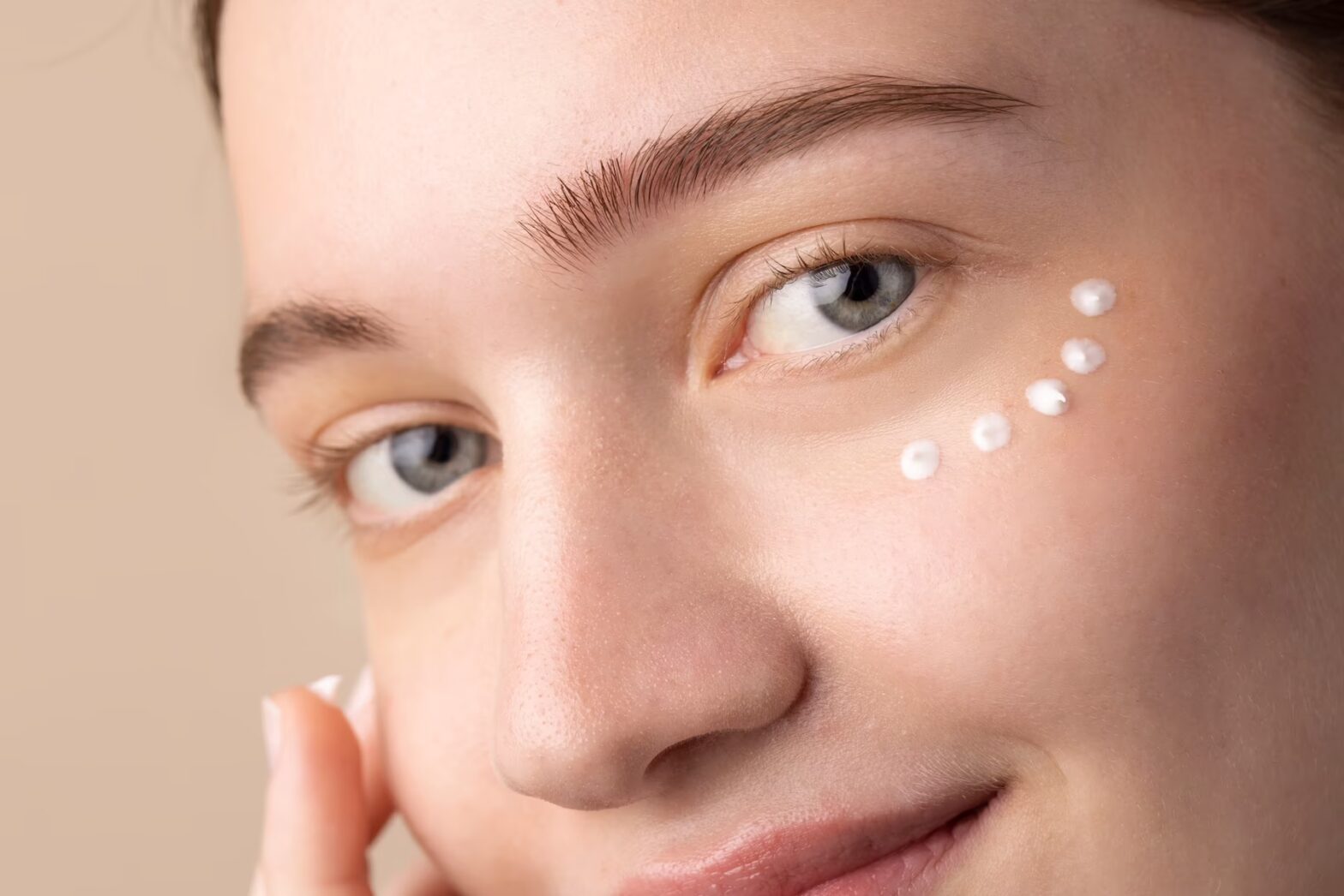 El cuidado facial en cada etapa de la vida: consejos para mujeres de diferentes edades 