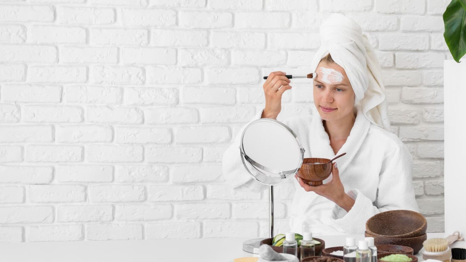 Explorando el mundo de los exfoliantes químicos: beneficios y recomendaciones de uso