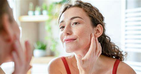 ¿Cómo hidratar la cara con piel sensible? Guía completa para cuidar tu rostro sin irritaciones